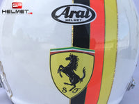 Sebastian Vettel 2018 ll Replica Helmet / Ferrari F1